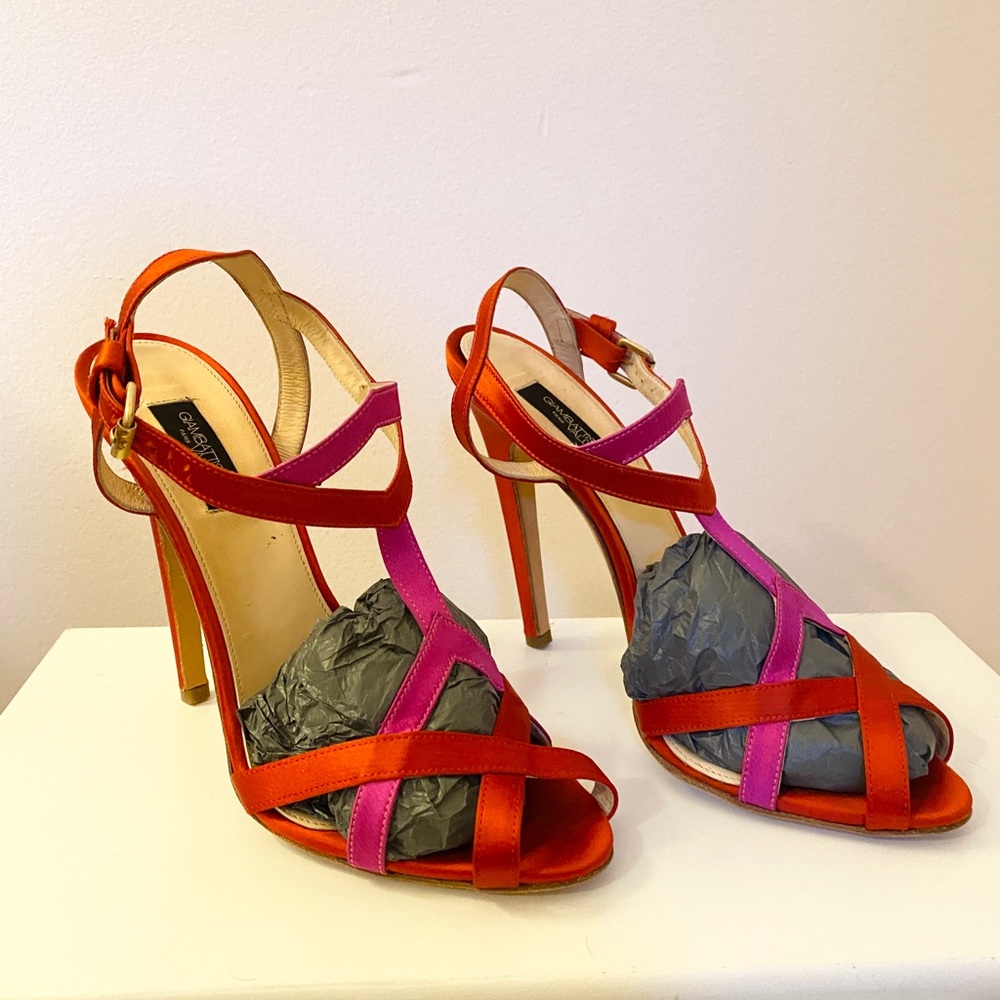 Giambattista Valli Paris red and pink silk heels
